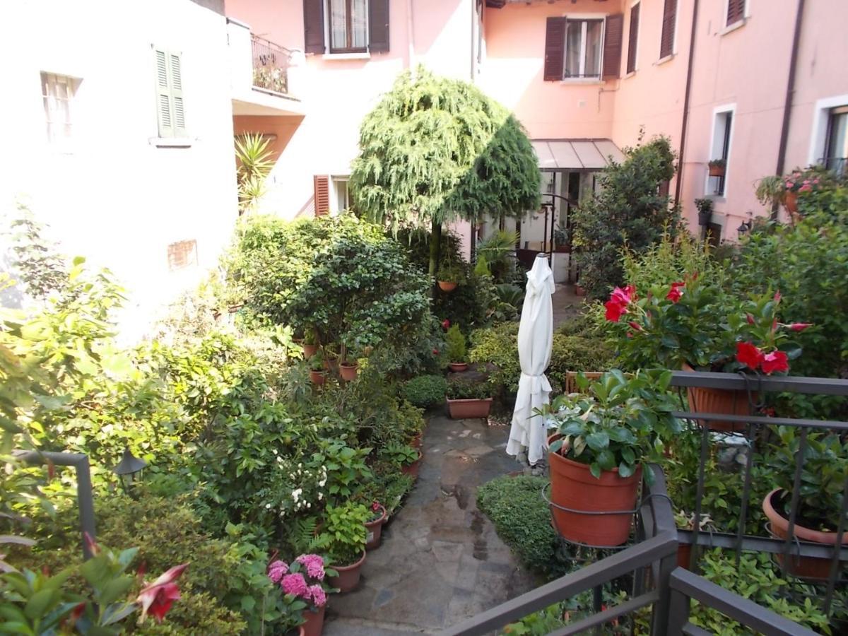 B&B Zia Lina Dongo Exterior foto